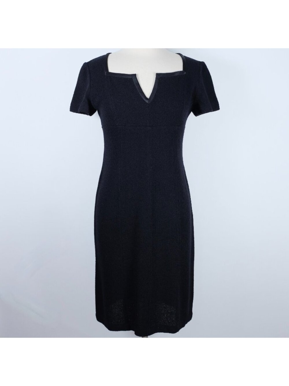 St John Collecton santana knit dress sz 6 black short sleeves
